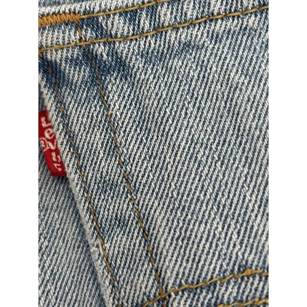 Levi’s Jeans 505 Mens 32x30 Blue Light Wash Denim Straight Leg Logo Patch